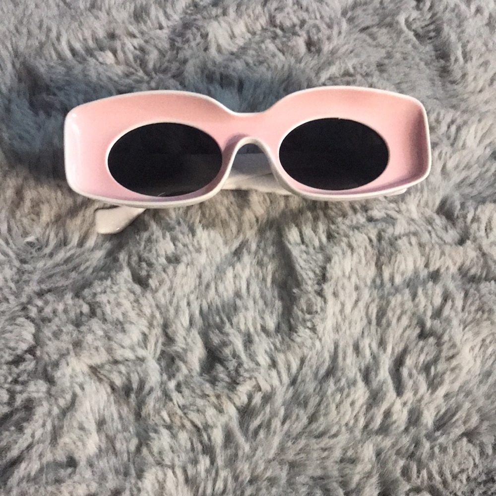 Sunglasses - Picture 3 of 6
